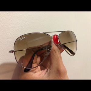 ACCEPTING OFFERS! Rayban Aviator gradient!—
